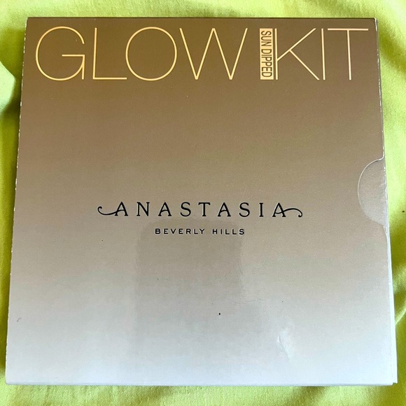 Like New Sephora Makeup! - Picture 1 of 11